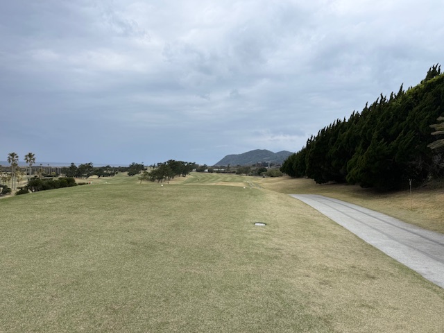 ３月２５日（水）館山　西・東　１．０Ｒ　雨　6，263ｙ　西44　東39