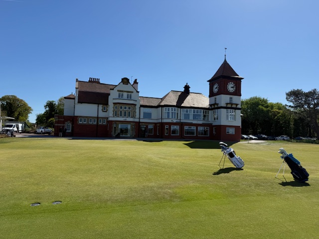 2026年4月30日（木）Formby Golf Club　１．０Ｒ　晴れ　6，502ｙ　アウト50　イン47