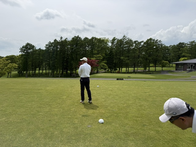 2026年5月27日（水）札幌　輪厚　１．０Ｒ　晴れ　6，447ｙ　アウト42　イン43
