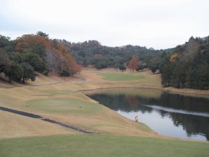 11月30日（金）上総モナークカントリークラブ　１．０Ｒ　曇り時々雨　6,570ｙ　アウト38　イン43