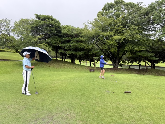 2026年7月2日（木）グリッサンド　１．０Ｒ　雨　6，062ｙ　アウト42　イン42