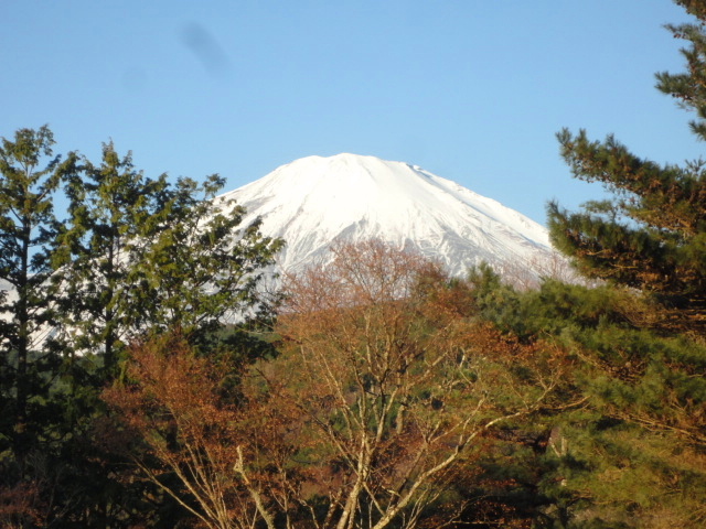 12月20日（日）富士小山　１．０Ｒ　晴れ　6,990ｙ　イン41　アウト39